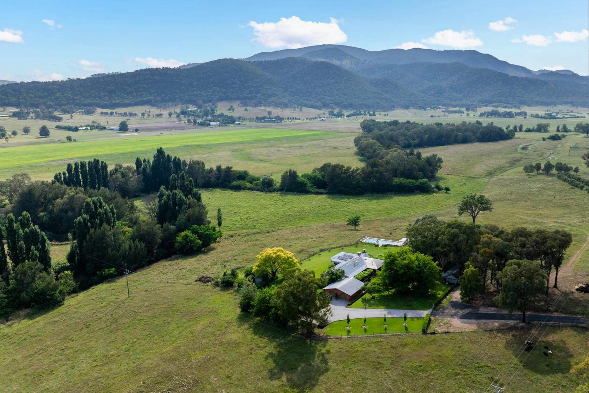 Farm stay In The Grove, The Church, And Premium Private Homestead Mudgee