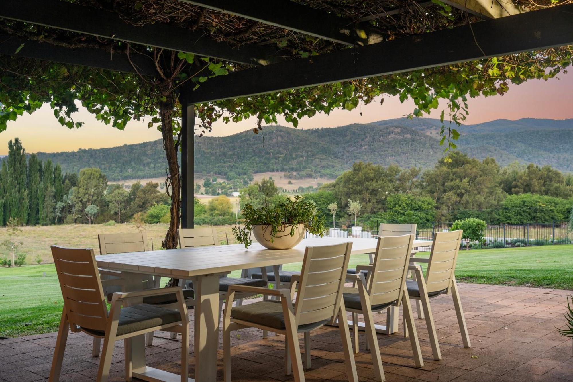 In The Grove, The Church, And Premium Private Homestead * Mudgee
