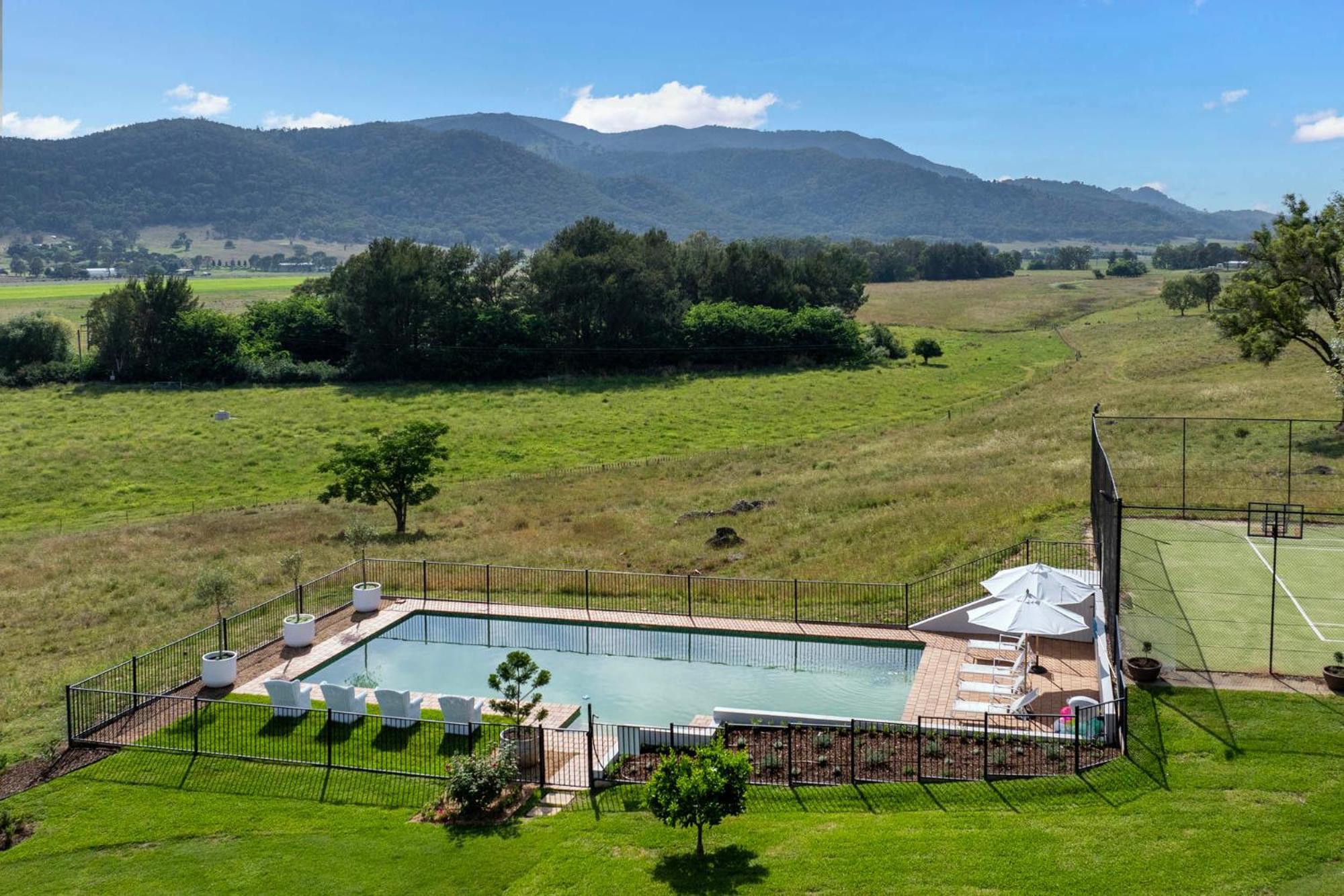 In The Grove, The Church, And Premium Private Homestead * Mudgee