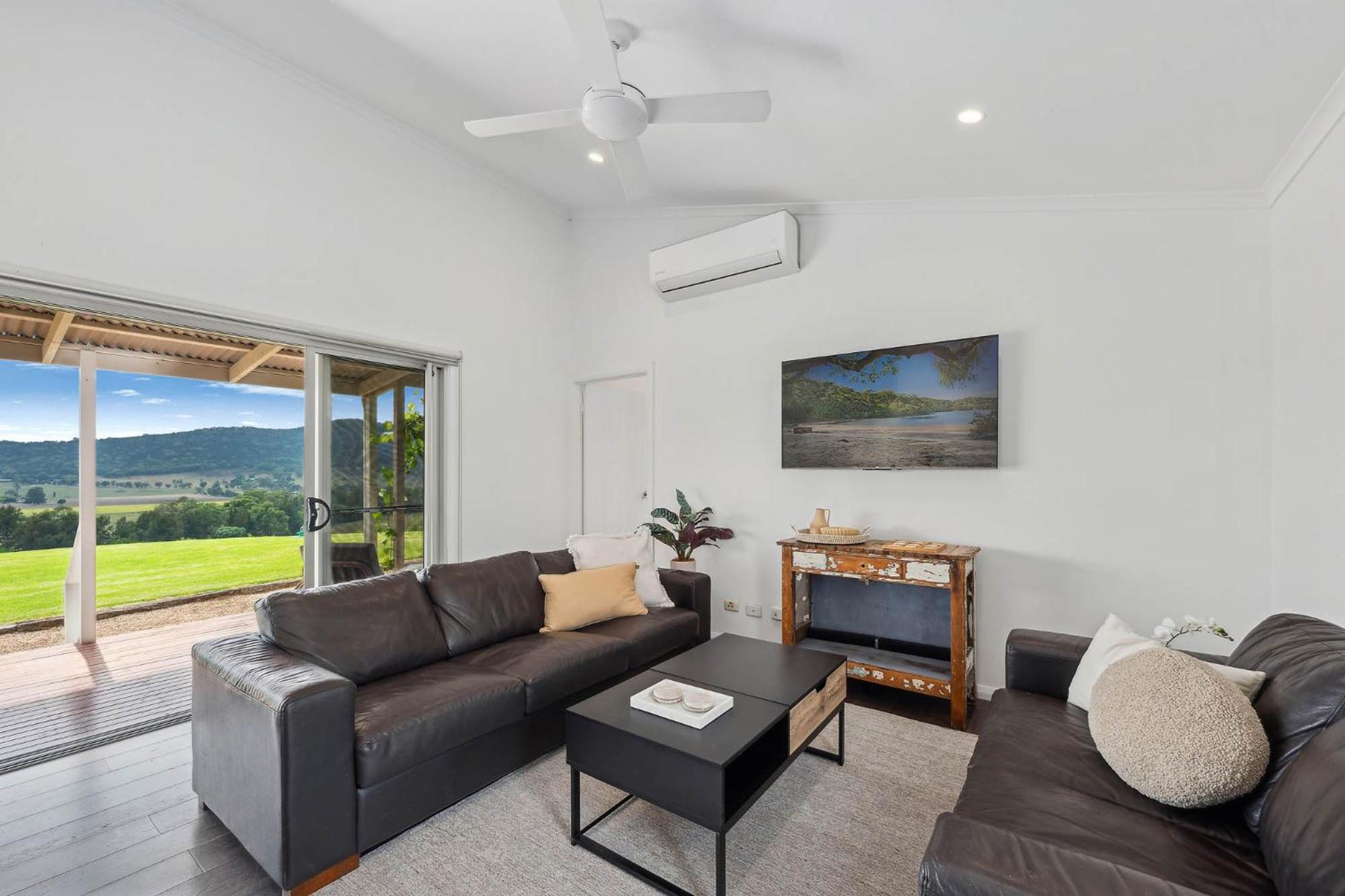 Farm stay In The Grove, The Church, And Premium Private Homestead *